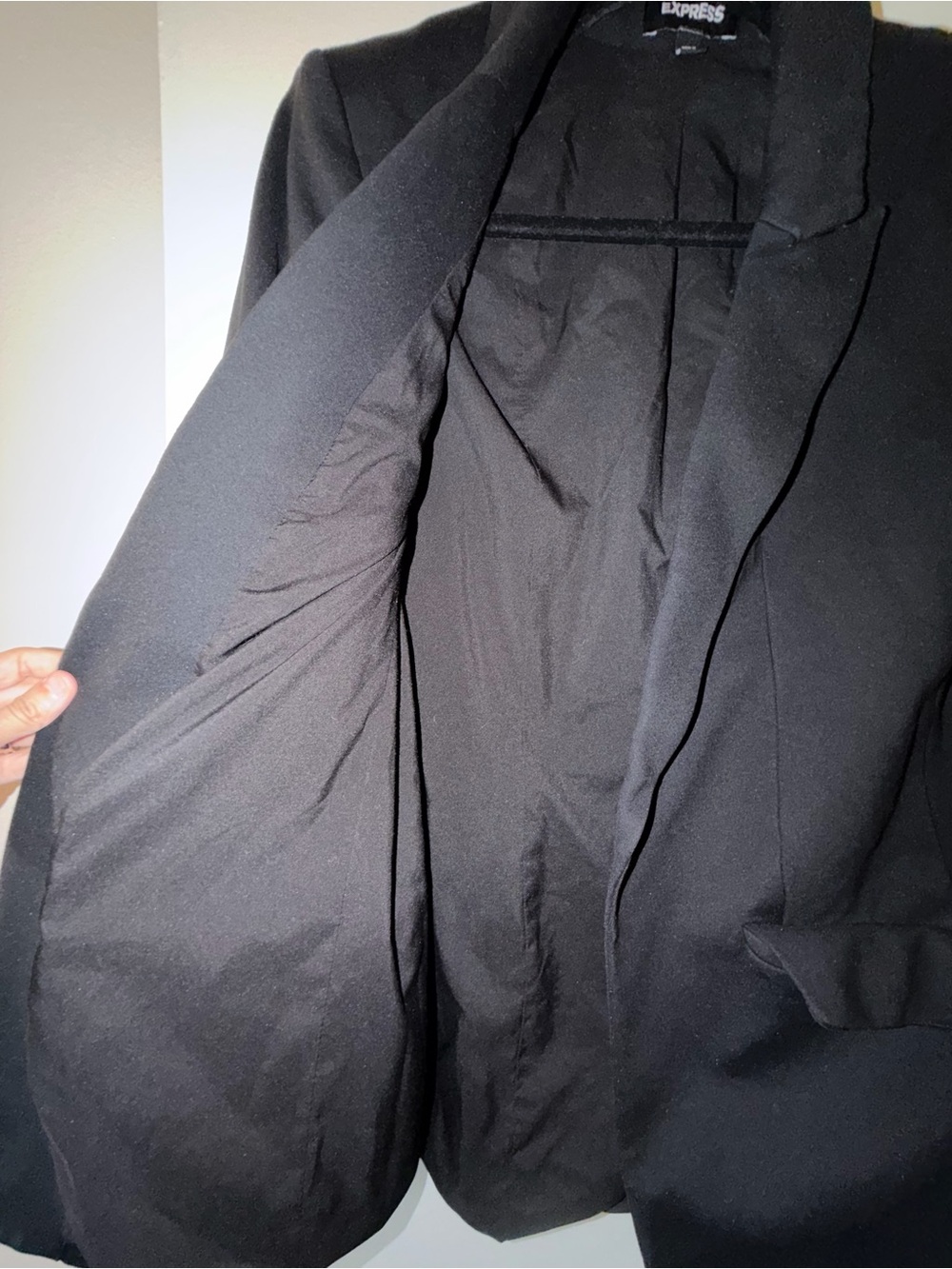 Express Women's Black Tailored Blazer with flap pockets - Size Medium - Picture 4 of 7
